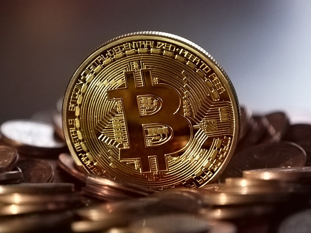 Chcete koupit Bitcoin? Nepodléhejte bezhlavě bitcoinové horečce!